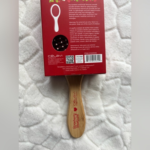 Strawberry Shortcake Wooden Paddle Brush - Picture 9 of 10